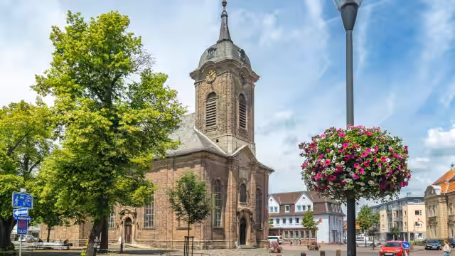 Foto Kirchplatz in Bad Arolsen, ev. Kirche